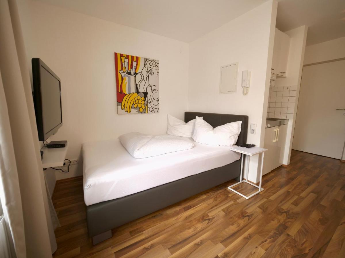 Astoria Apartments Шрунс Екстер'єр фото