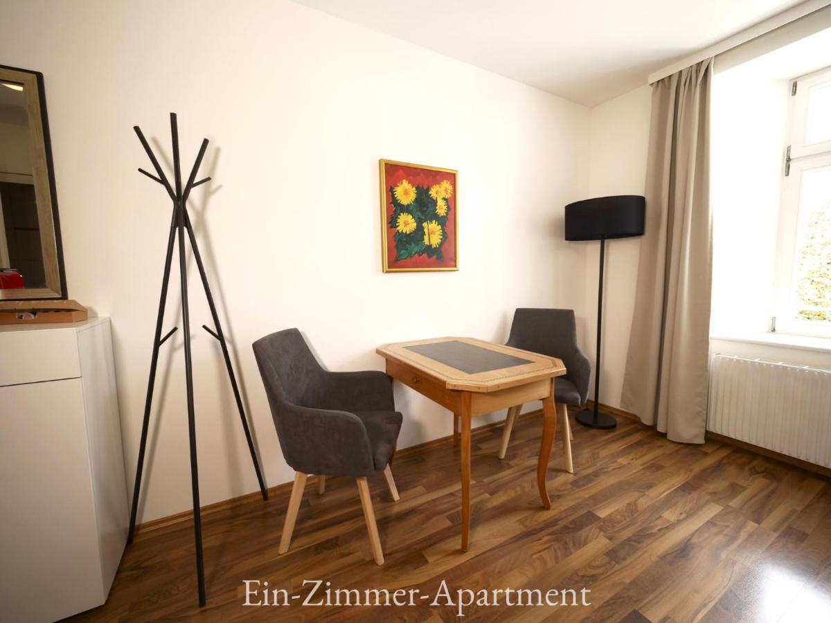 Astoria Apartments Шрунс Екстер'єр фото